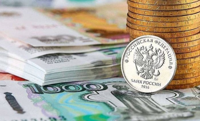 Какой рубль лучше для людей и экономики – сильный или слабый: на что влияет курс валют