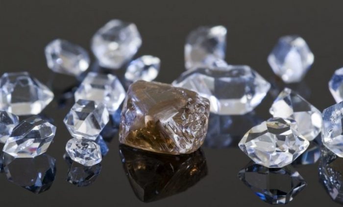 Низкое предложение в 2024 финансовом году обеспечит стабильность цен на алмазы, считают в ICRA